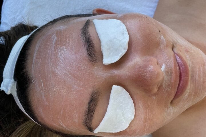 2-Hour Private Botanical Facial with Hand Dip Experience - Photo 1 of 3